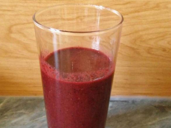 Heidelbeer Smoothie mit Chia Samen