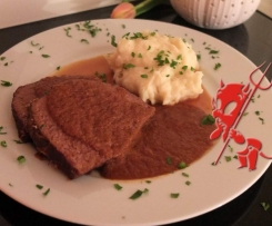 Teufelsbraten in dämonischer Chili-Chianti-Soße
