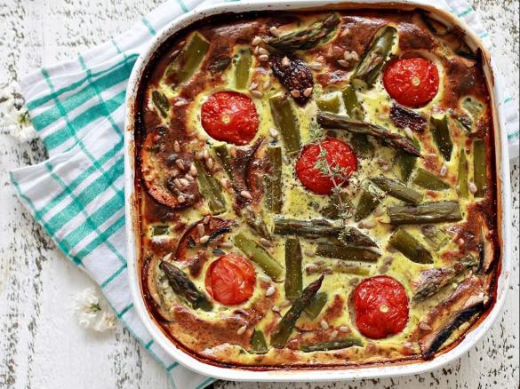 Quiche mit grünem Spargel, Bärlauch und Tomaten LOW CARB