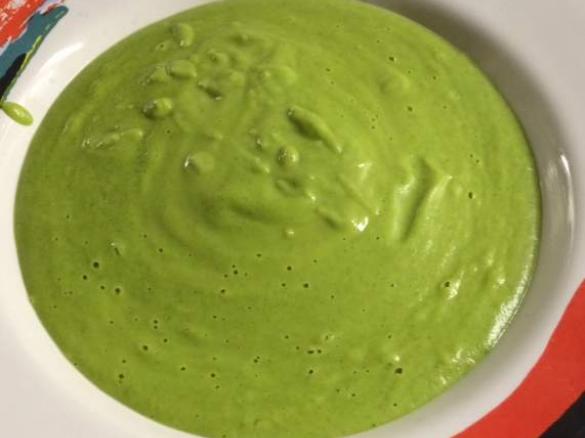 Brokkoli-Gorgonzola-Suppe