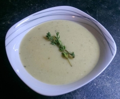 Topinambursuppe mit Thymian