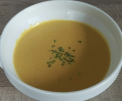 Würzige Kaisercremesuppe