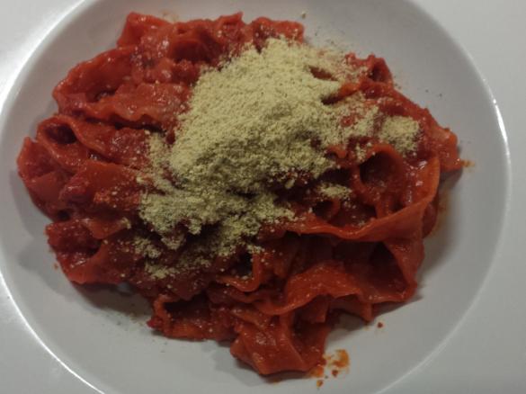 Rote Bete Sauce zu Nudeln, vegan