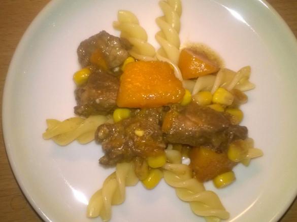 Lammgulasch mit Butternusskürbis 