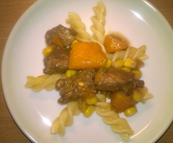 Lammgulasch mit Butternusskürbis 