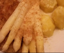 Spargel mit Kartoffeln und heller Soße