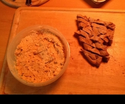 Fetacreme mit getrockneten Tomaten