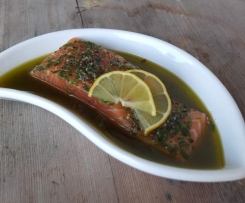 Würzige Ölbeize für Fisch zum Grillen