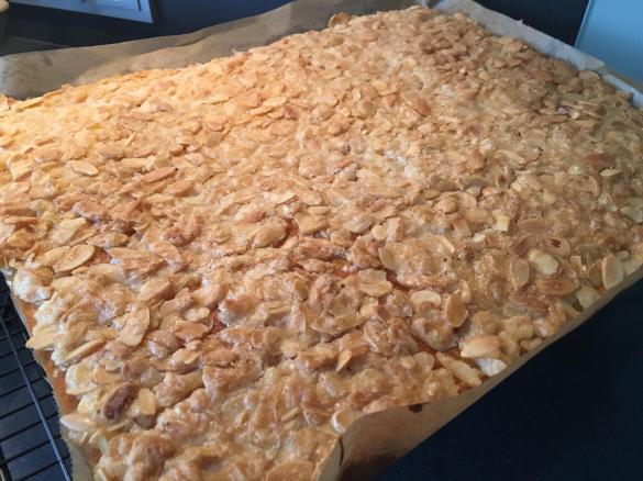 schneller Butterkuchen vom Blech