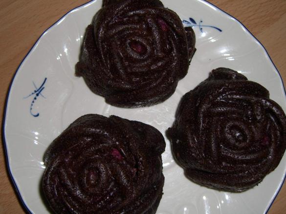 Kakao-Zucchini-Johannisbeeren Muffins, vegan