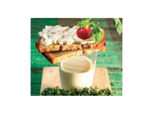 Variation von Radieschen-Kresse-Aufstrich