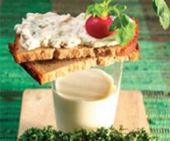 Variation von Radieschen-Kresse-Aufstrich