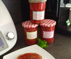 Erdbeermarmelade mit Minze und Vanille