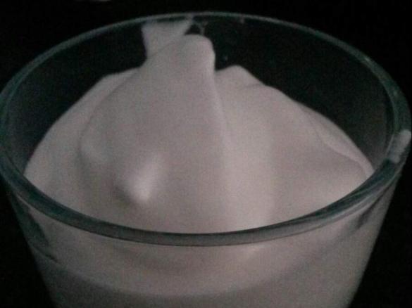 Hollunderblüten Milchschaum