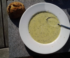 Zuchinicremesuppe