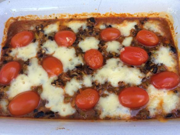 Überbackener Feta in Tomatensoße