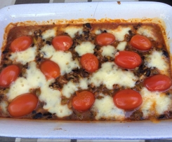 Überbackener Feta in Tomatensoße