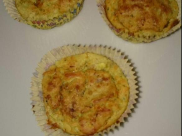 Zucchini-Zwiebel-Schinkenspeck Muffins