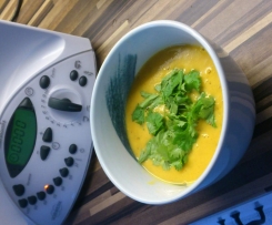 Süßkartoffel-Kürbis-Curry-Suppe