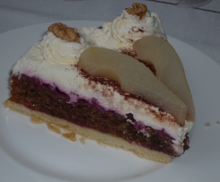 Walnusstorte mit Birnen