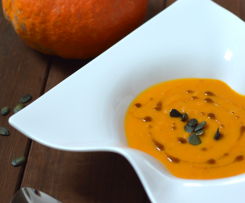 Variation Mama´s weltbeste Kürbiscremesuppe - fettarme Variante