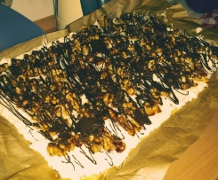 Walnusskuchen mit Paradiescreme