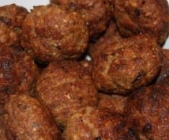 Variation von Spanische Tapa-Bällchen mit Datteln