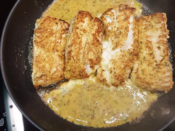 Gerrys Kabeljau-Loins in Sesam-Kräuter-Eihülle