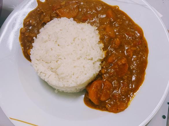 Indisches Gemüsecurry mit Kichererbsen (vegan)