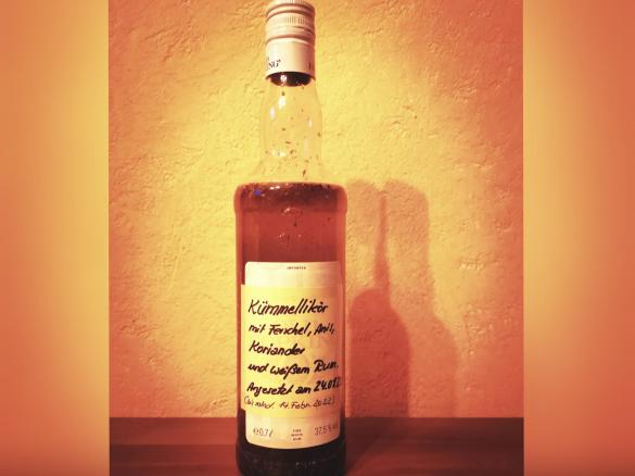 Kümmellikör mit Rum
