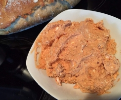 Fetacreme mit getrockneten Tomaten