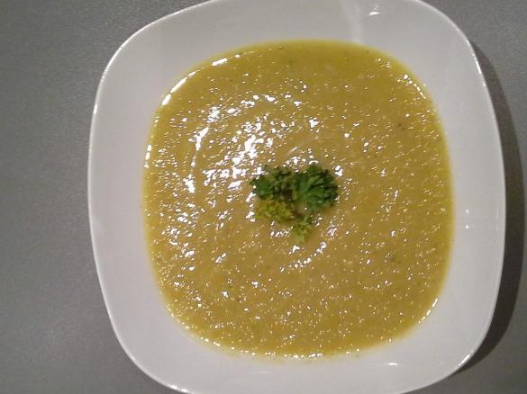 vegane Zucchini-Brokkoli-Kartoffel-Suppe