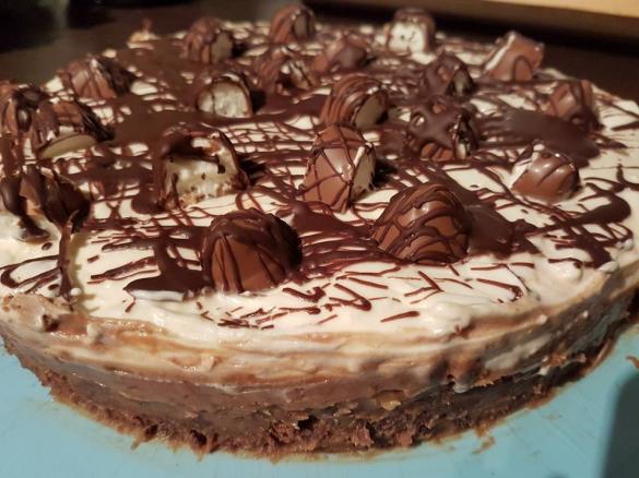 Kinder Chocofresh-Torte ohne Backen