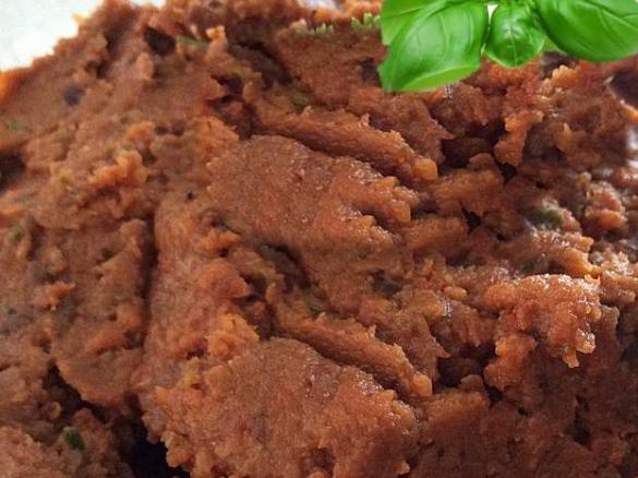 Variation von Auberginen-Brotaufstrich vegetarisch+gesund