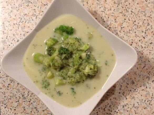 Cremige Brocoli Suppe