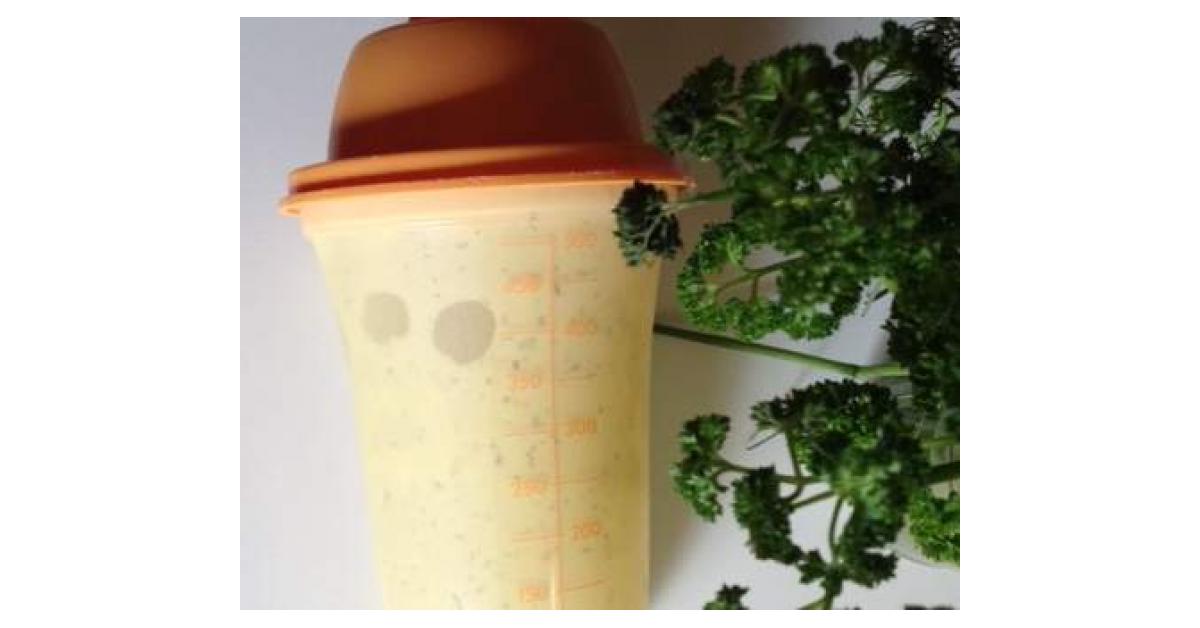 Schnelle Joghurt-Salat-Soße von ElefantElmar. Ein Thermomix® Rezept aus ...