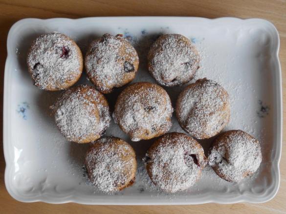 Joghurt Muffins mit Johannisbeeren