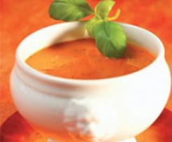 Variation von Tomatencremesuppe mit Mettenden