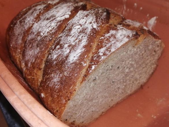 KÖRNCHENBROT (mit gemahlenen Kürbis - und Sonnenblumenkernen)