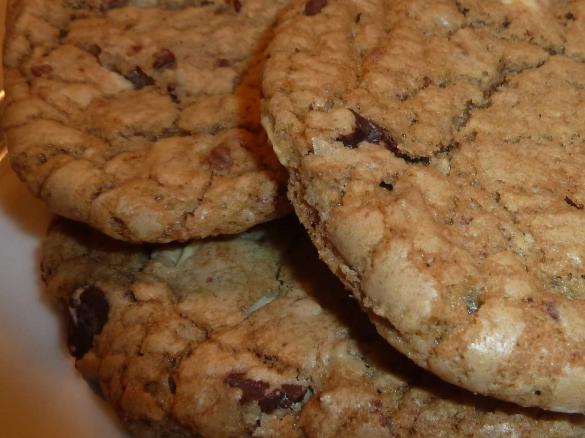CHOCOLATE CHIP COOKIES