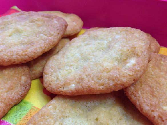 White-Choc-Macadamia-Cookies