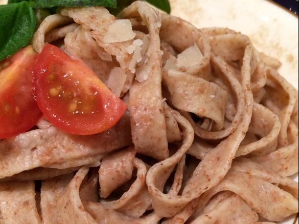 Vollkornpasta für die Nudelmaschine