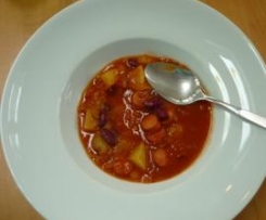 Bohnensuppe mit Debreziner