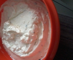 Knoblauchdip perfekt zu Raclette und gebratenem Fleisch