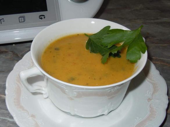 Staudensellerie-Cremesuppe