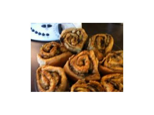 Gefüllte Brotschnecken