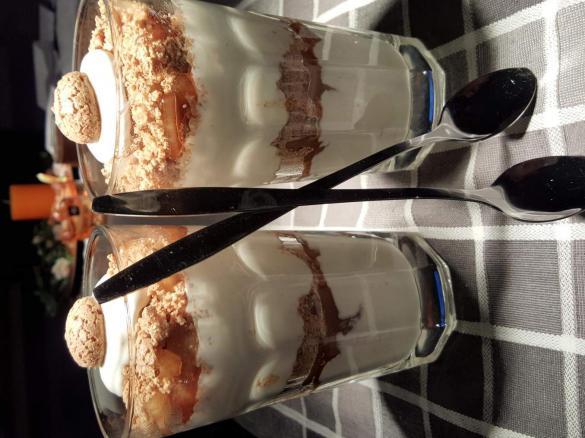 beschwipste Ananas im Quarkbett