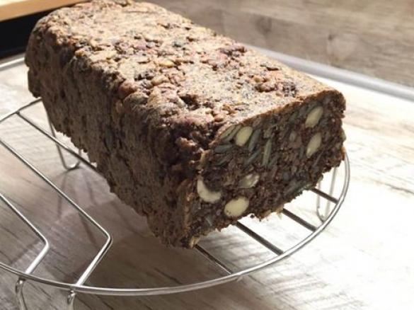 Nussbrot ohne Mehl von Yvonne