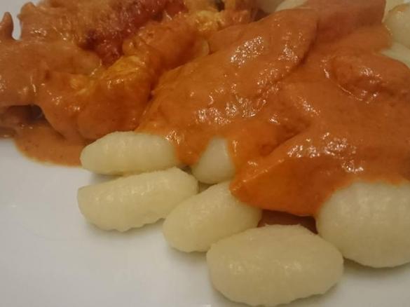 Apfel-Puten-Curry Auflauf mit Gnoccis