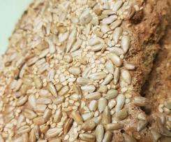 Körnerbrot mit Balsamico